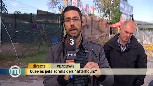 Imagen del programa 'Els Matins' de TV3 donde se trataba la problem�tica de los AFTERS de Viladecans (Periodista de TV3 en la puerta del After) (7 Noviembre 2011)